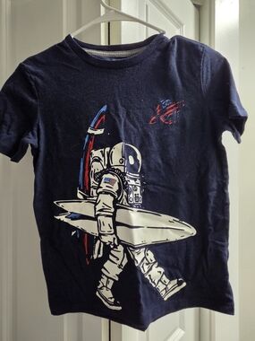 Old Navy Navy Kids Astronaut Surfboard Graphic Tee with Red & White Accents